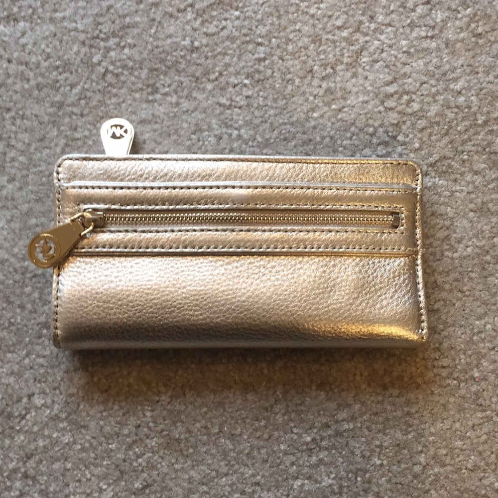 Michael kors wallet